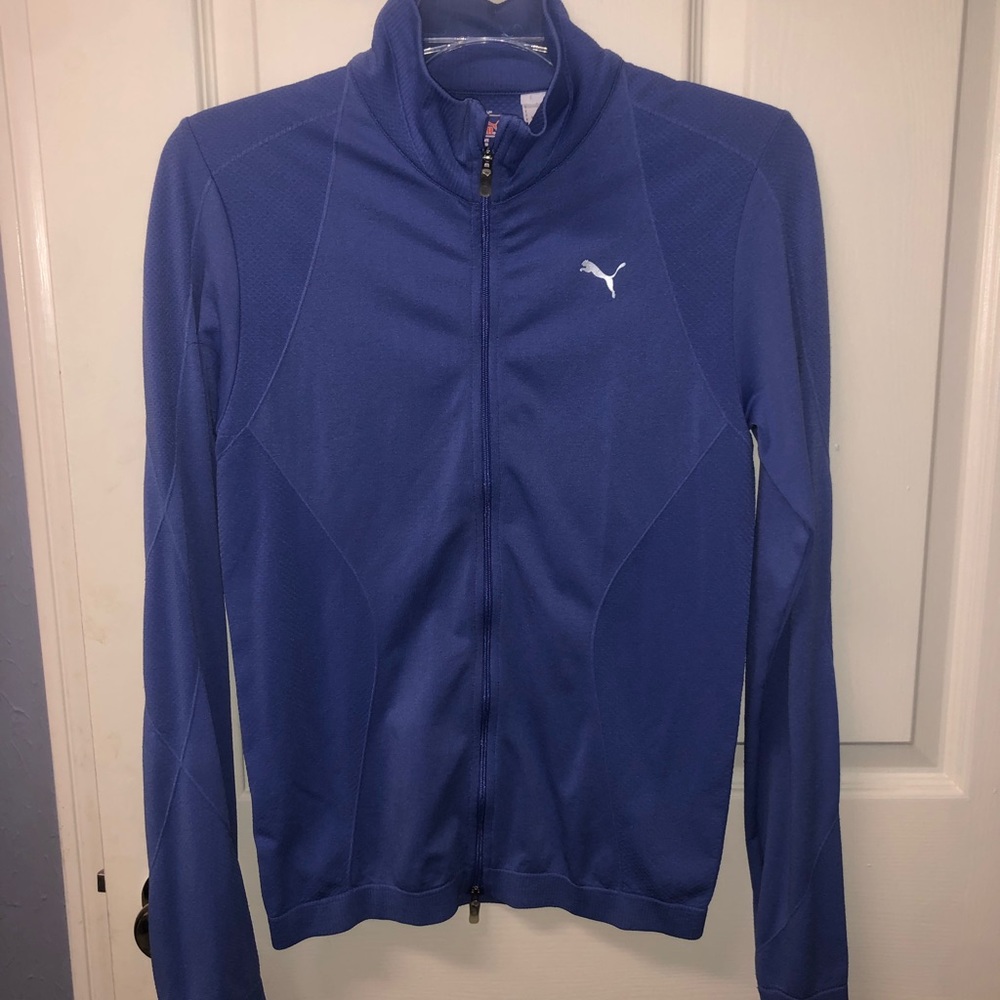 Puma light weight running jacket. Dry cell material. Sz Med.